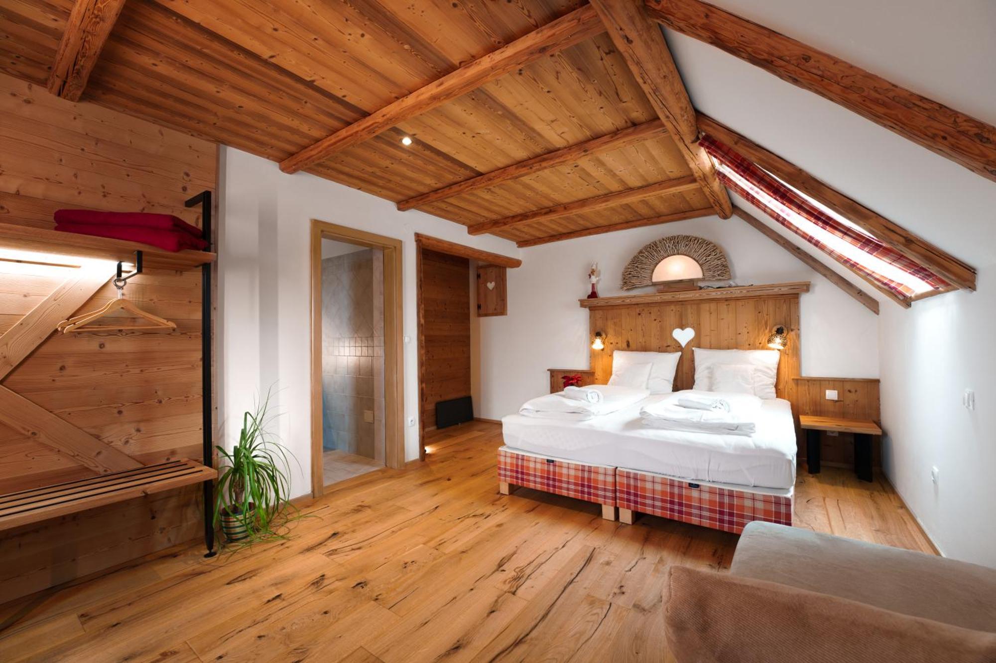 Gostilna Pri Martinu Hotell Kranjska Gora Exteriör bild