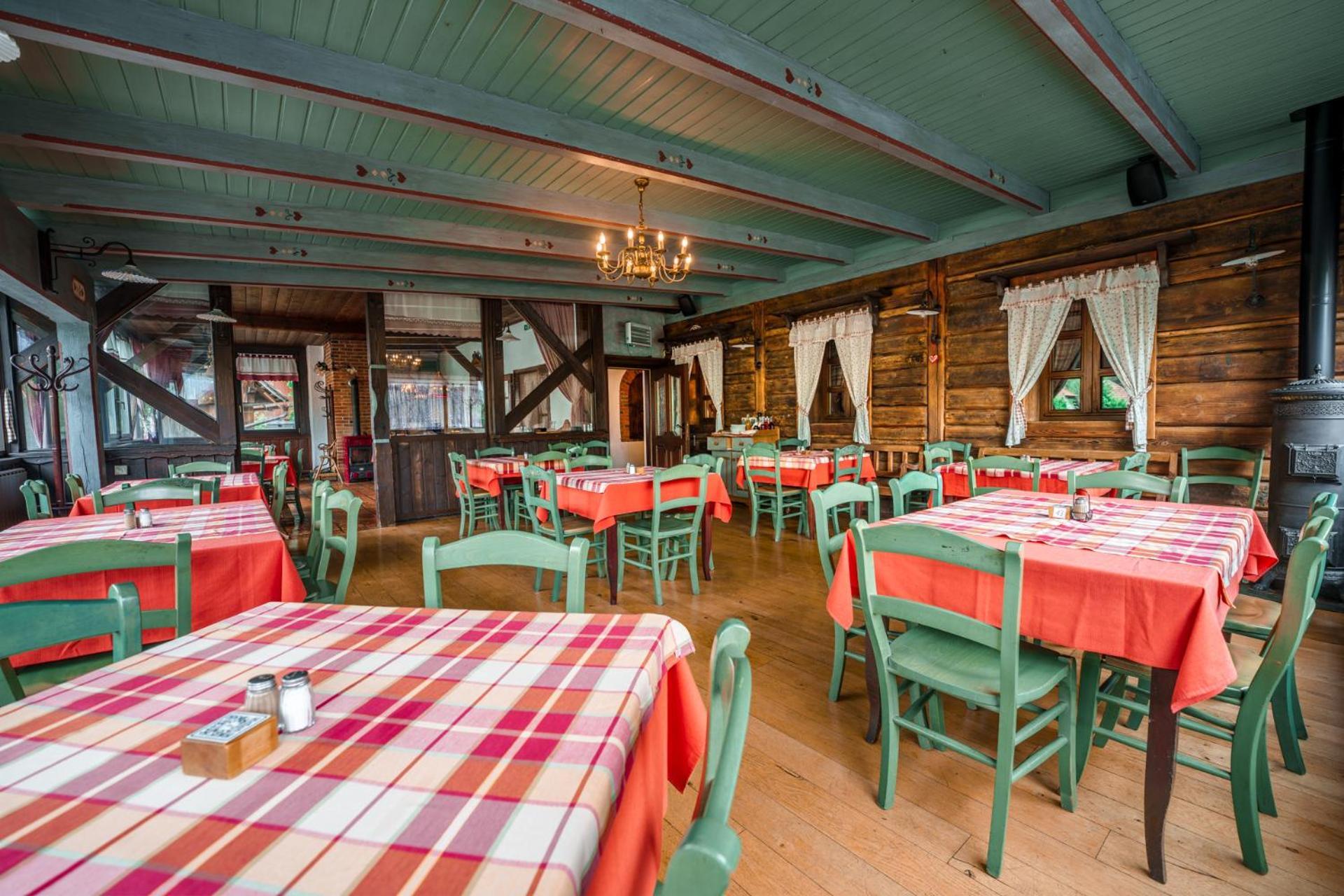 Gostilna Pri Martinu Hotell Kranjska Gora Exteriör bild